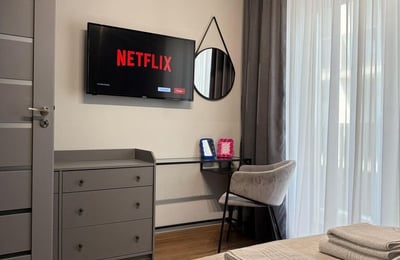 Аренда современной 2-комнатной квартиры с отдельной кухней, 77 м², Мамая, Констанца, Румыния